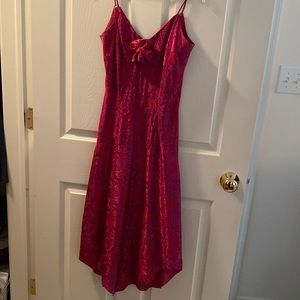 Women’s dress (dry clean only) size 7/8, fushia pink with blue flower print.